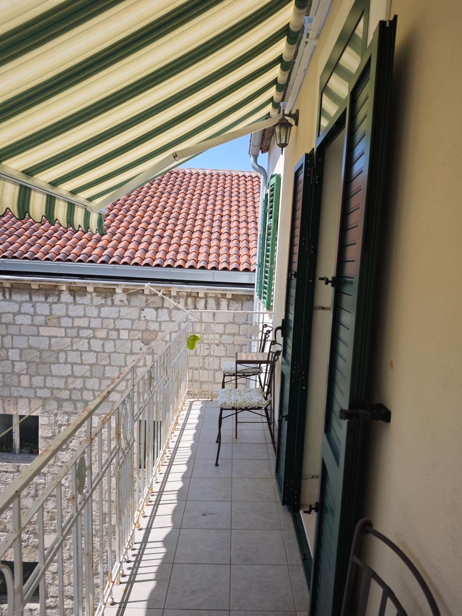 Apartment Central Old Town With Private Indoor Garage Parking Split Exterior foto